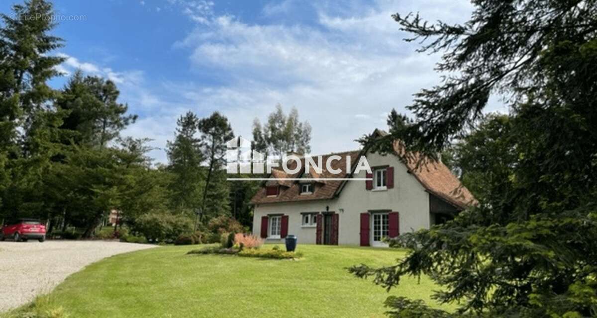 Maison à AIGNE