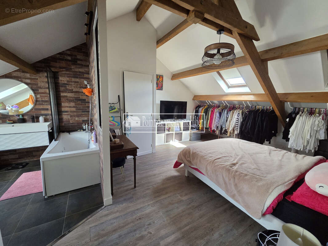 Maison à SAVIGNY-SUR-ORGE