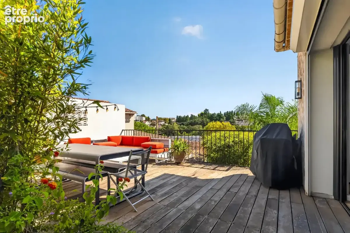 Cannes Croix des gardes Dernier étage  de 130M2 , terrasse de 40 M2 - photo 12
