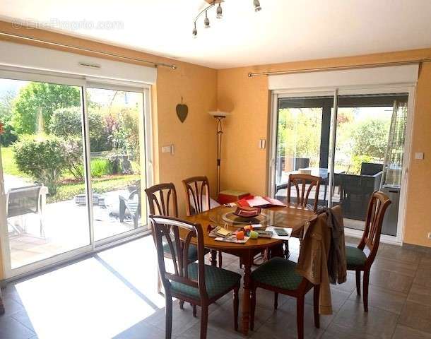 Tres Belle Maison Indiv. 6/7 Pièces 164 M² , Terrasses , Jardin  - photo 3