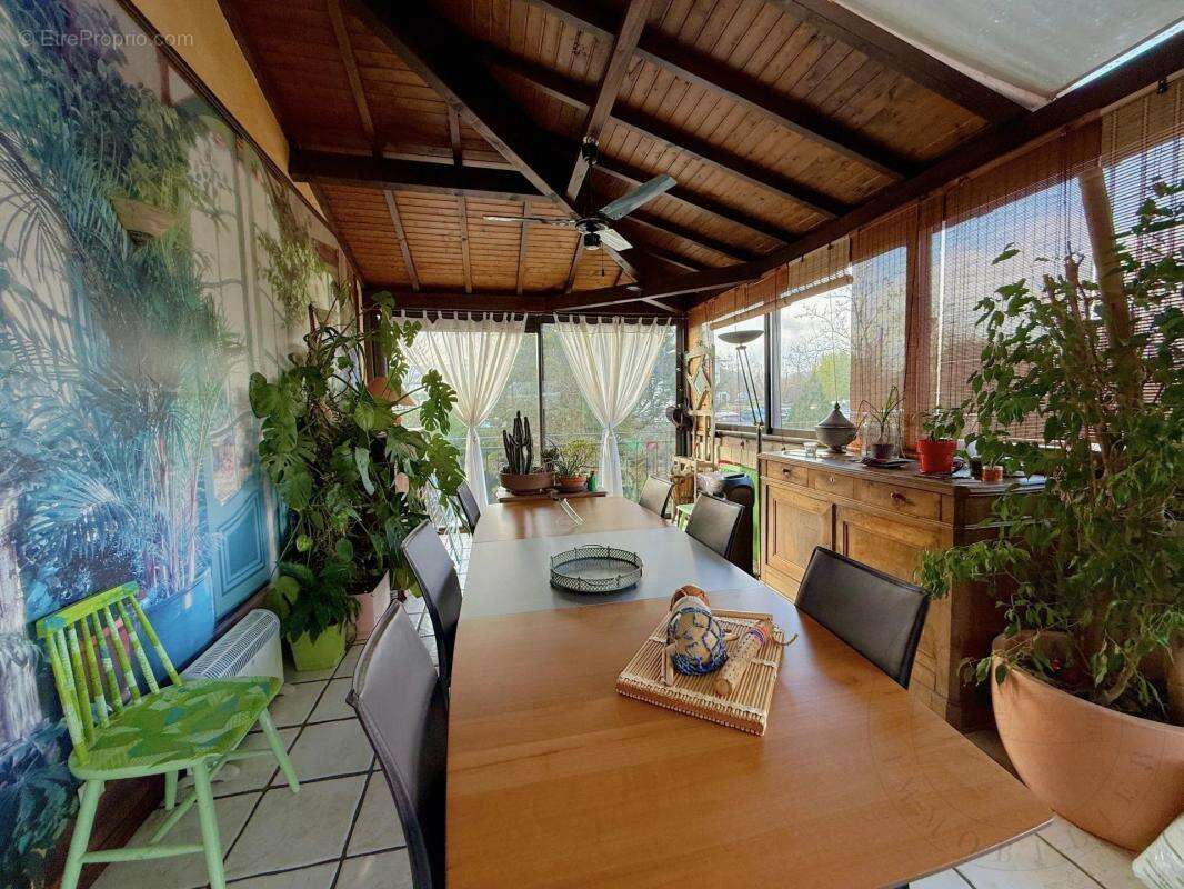 Maison à FRANCHEVILLE