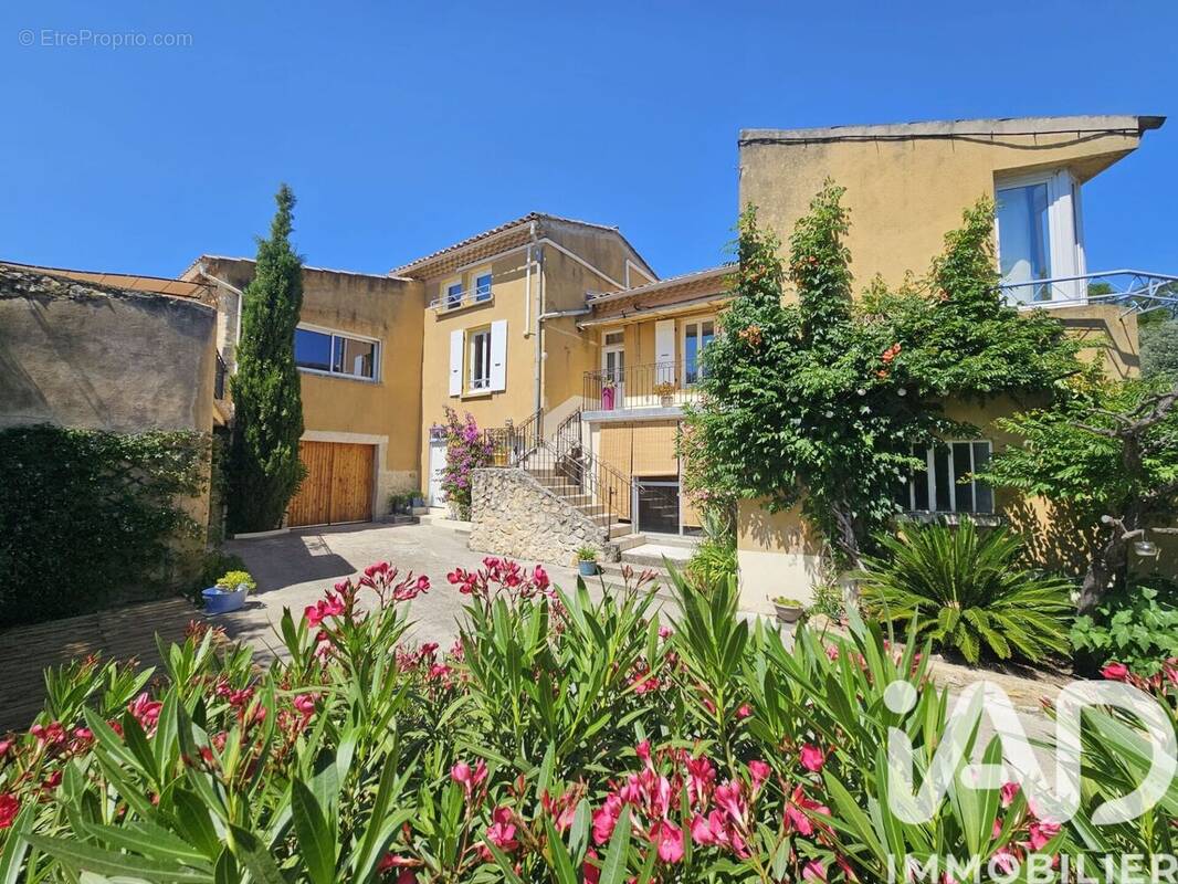 Photo 1 - Maison à LES GRANGES-GONTARDES