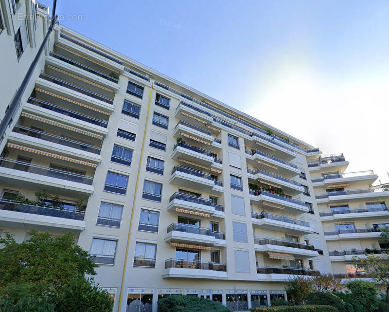 Parking à VINCENNES