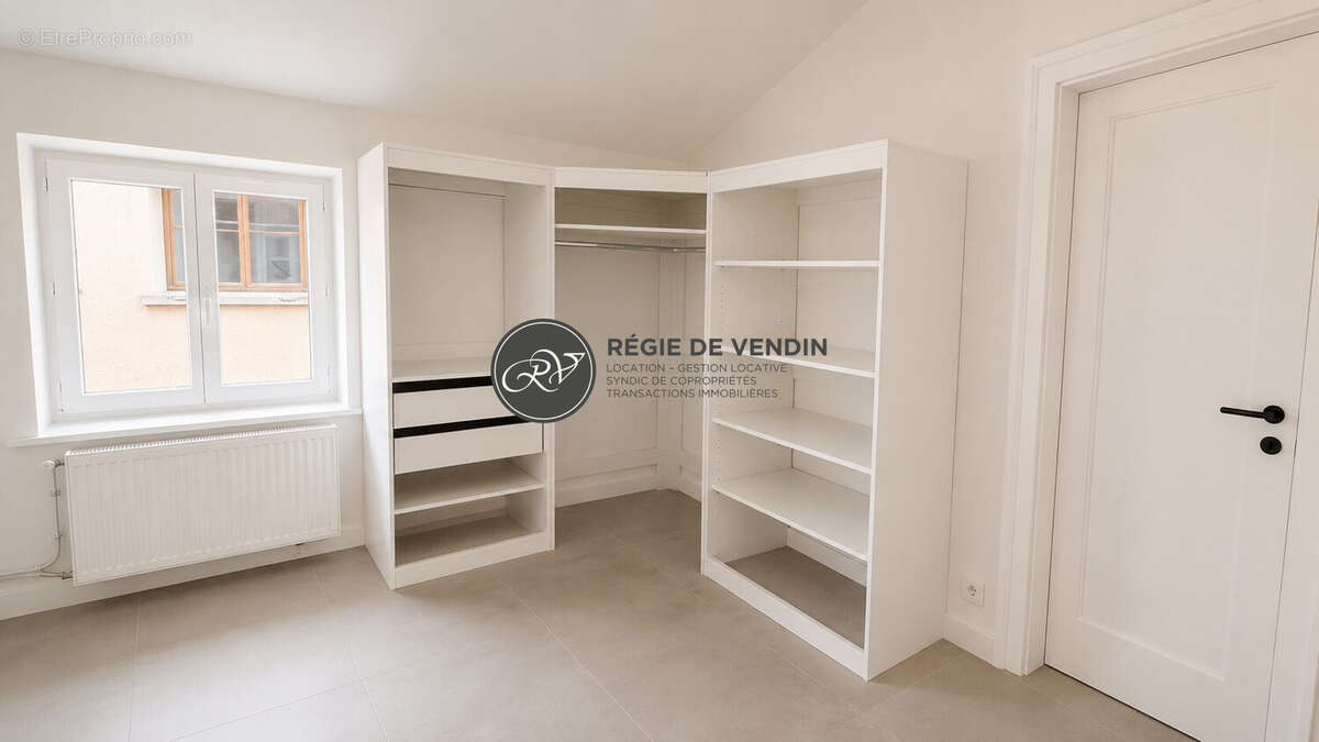 Appartement à CHASSELAY