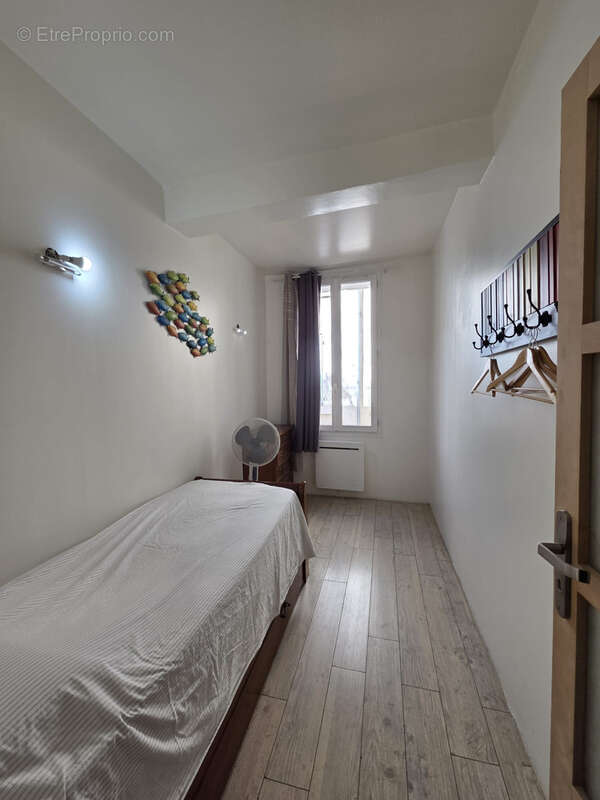Appartement à MARSEILLE-2E