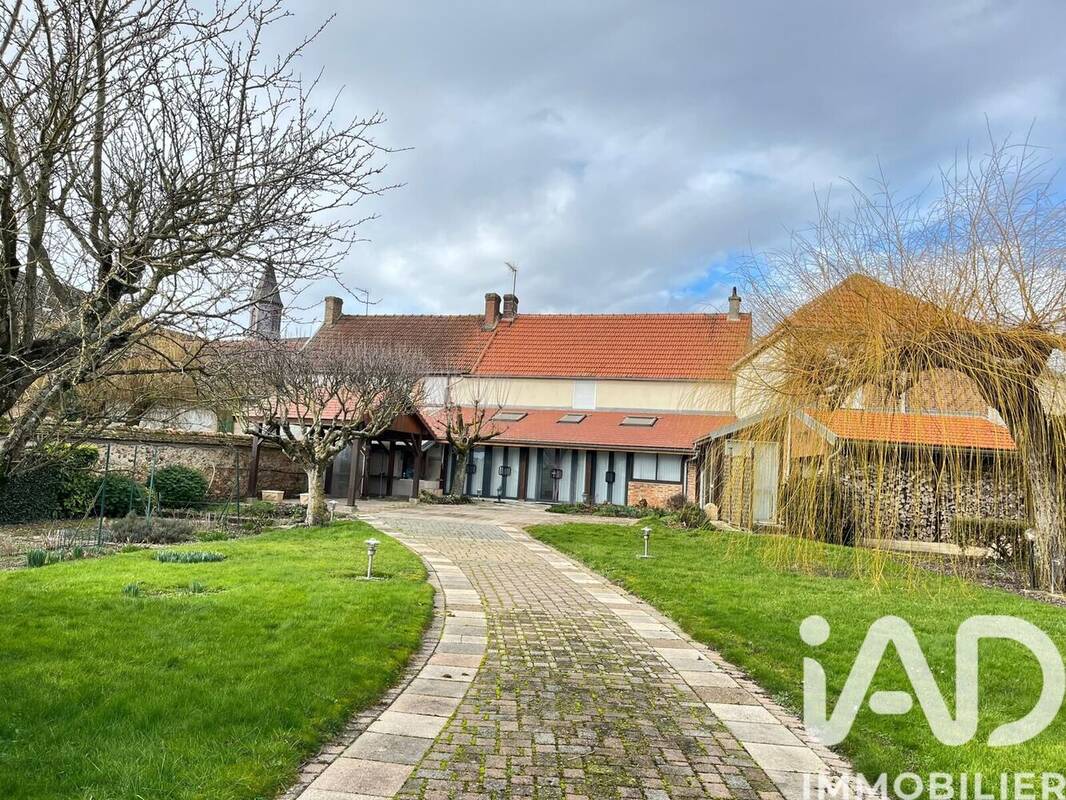Photo 1 - Maison à CHANTEMERLE