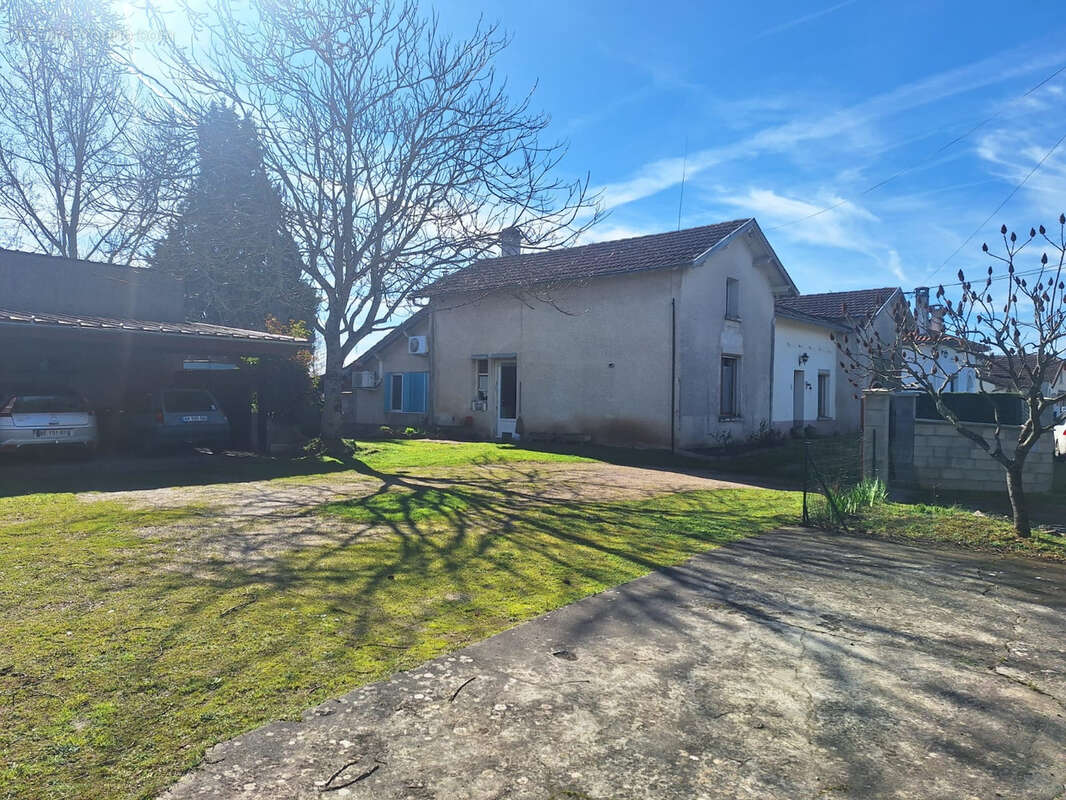 Maison à MONSEMPRON-LIBOS