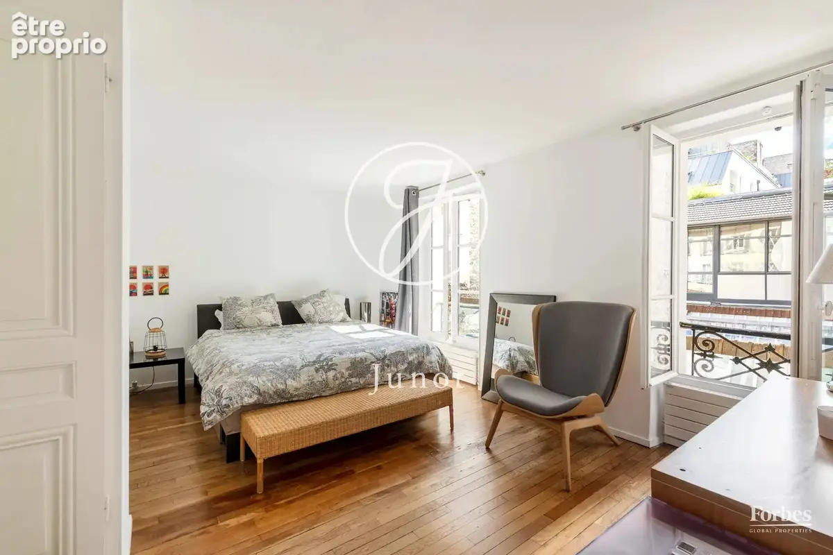 Paris 18e - JULES JOFFRIN / RUE DU POTEAU - Duplex - 4 pièces - 96,82m² Carrez - 130,57m² -  Atelier d'artiste - Terrasse - photo 14