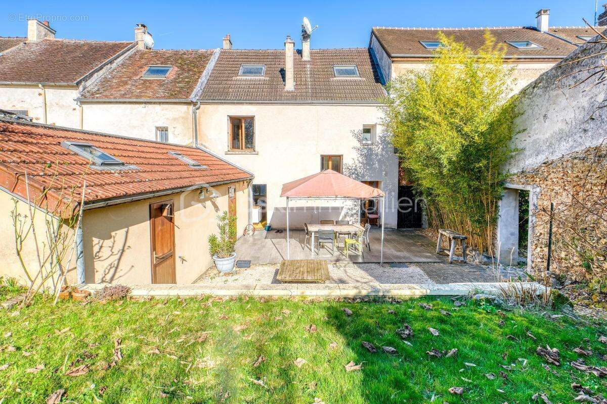 Ensemble immobilier : Maison, appartement et grange - photo 22