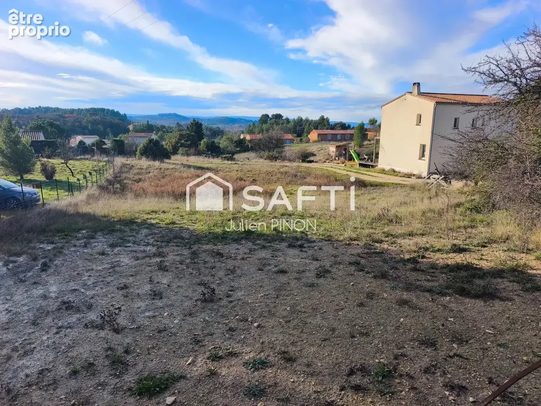 Photo 1 - Terrain à SAINT-SATURNIN-LES-APT