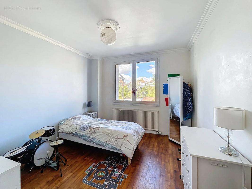 Maison à VILLIERS-SUR-MARNE