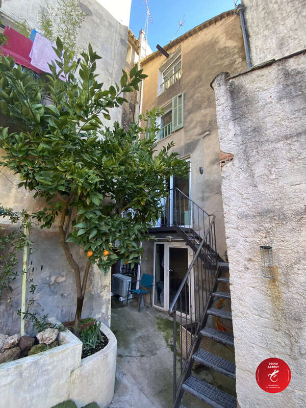 Acces studio - Maison à LA MOTTE