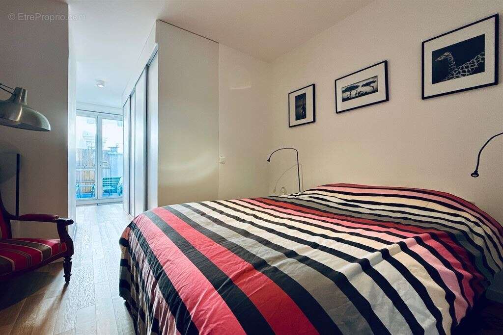 Maison à ISSY-LES-MOULINEAUX