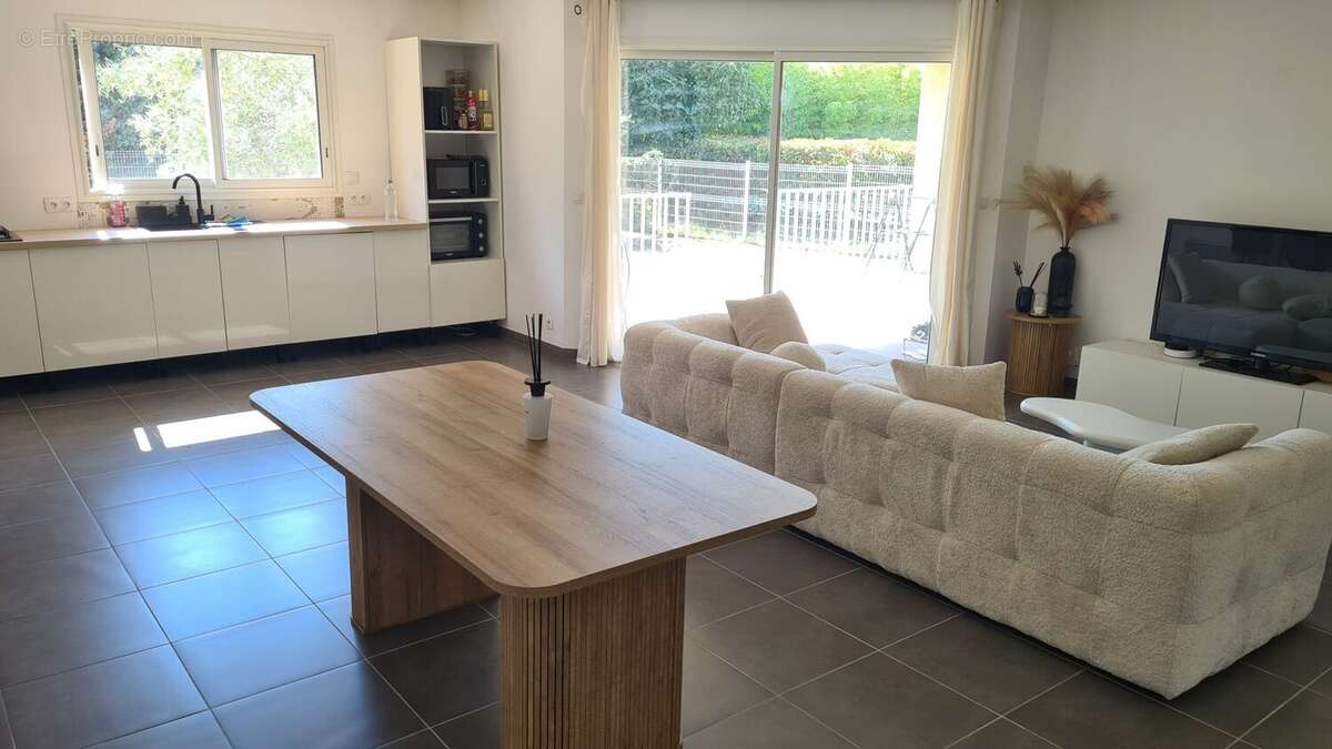 Appartement à SAINT-CHRISTOL-LES-ALES