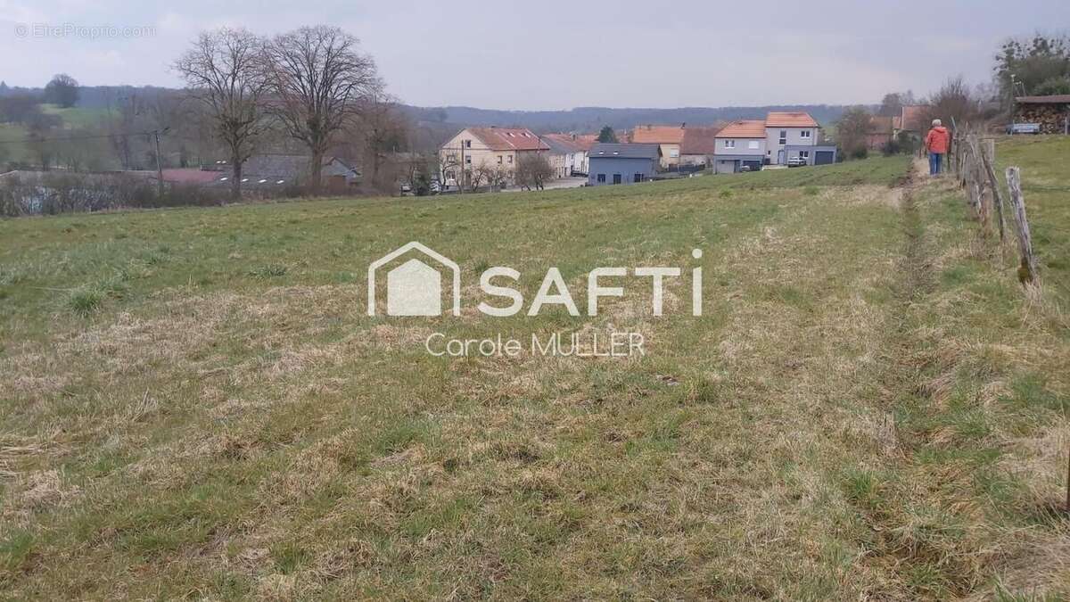 Terrain 1054 m² à Oudrenne  - photo 2