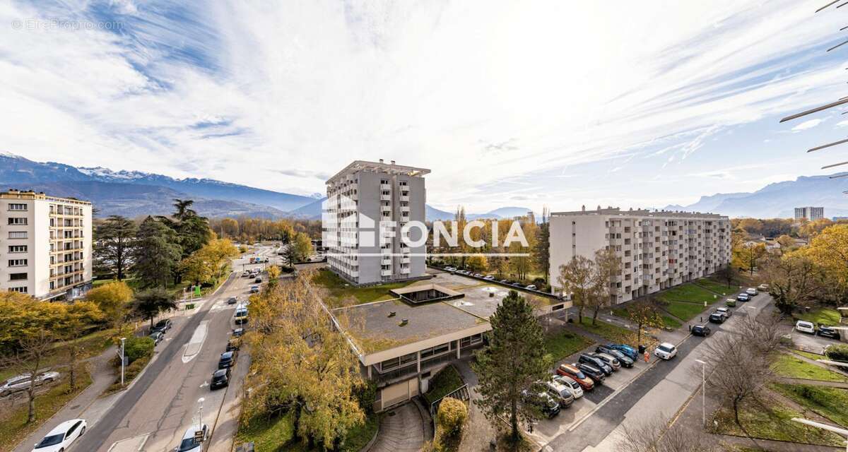 Appartement à MEYLAN