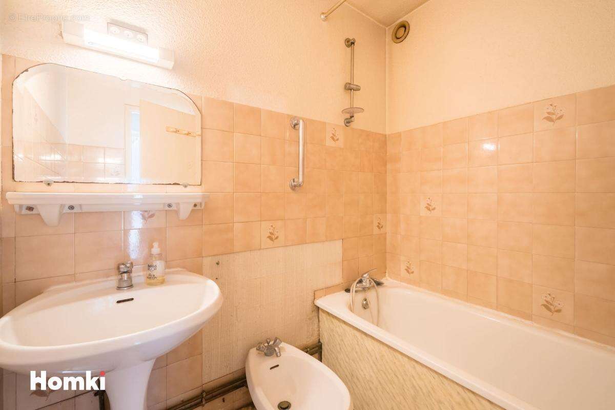 Appartement à MAUGUIO