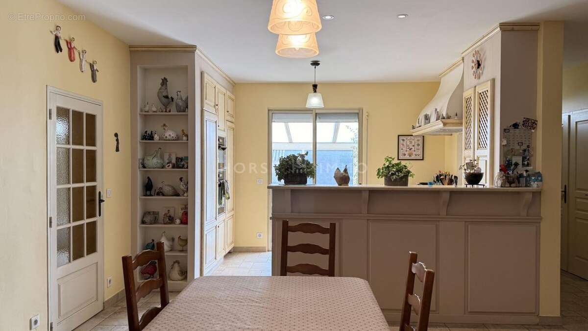 Belle propriété avec deux logements et dépendances - photo 5