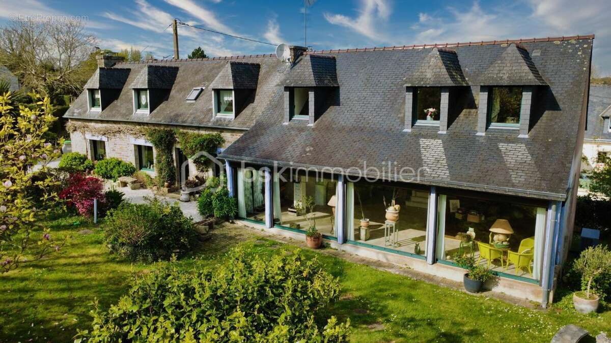 Longère de caractère rénovée – DPE B – 180 m² à Fouesnant - photo 2