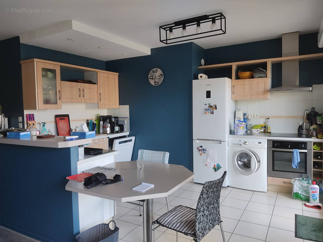 Appartement à COULAINES