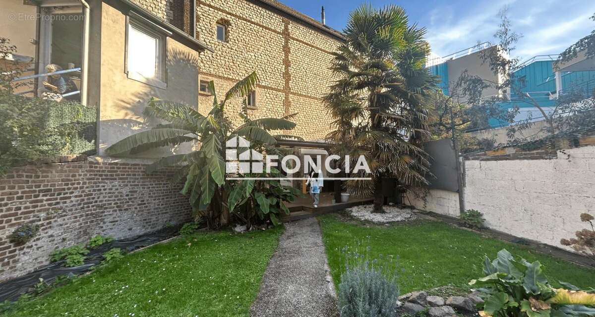 Maison à SOTTEVILLE-LES-ROUEN