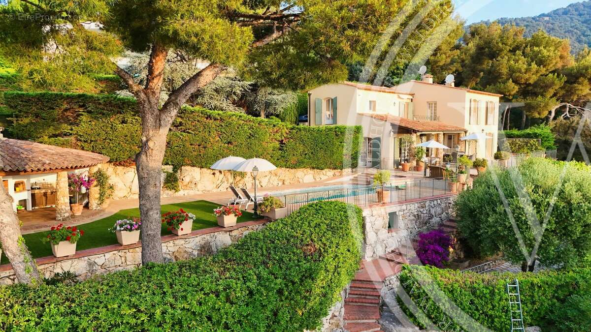 Maison à ROQUEBRUNE-CAP-MARTIN