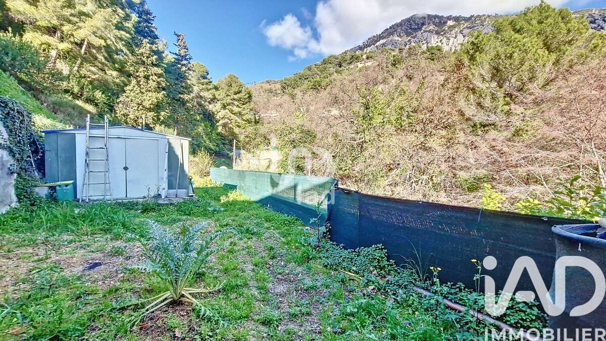 Photo 3 - Maison à CASTELLAR