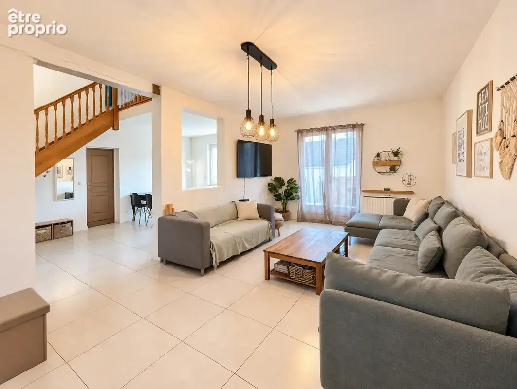 Maison 112,70 m2 avec sous-sol total   Lieusaint centre-ville - photo 2