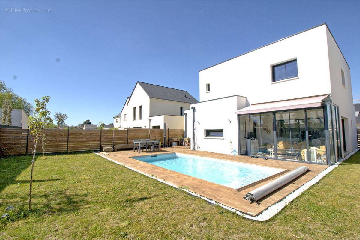 Maison à SAINT-SYLVAIN-D'ANJOU