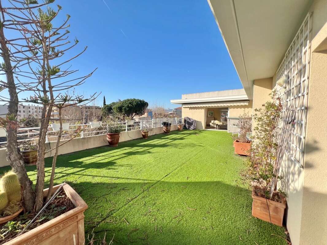 Appartement à SAINT-RAPHAEL