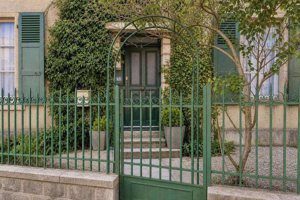 Maison à AUBIGNY-SUR-NERE