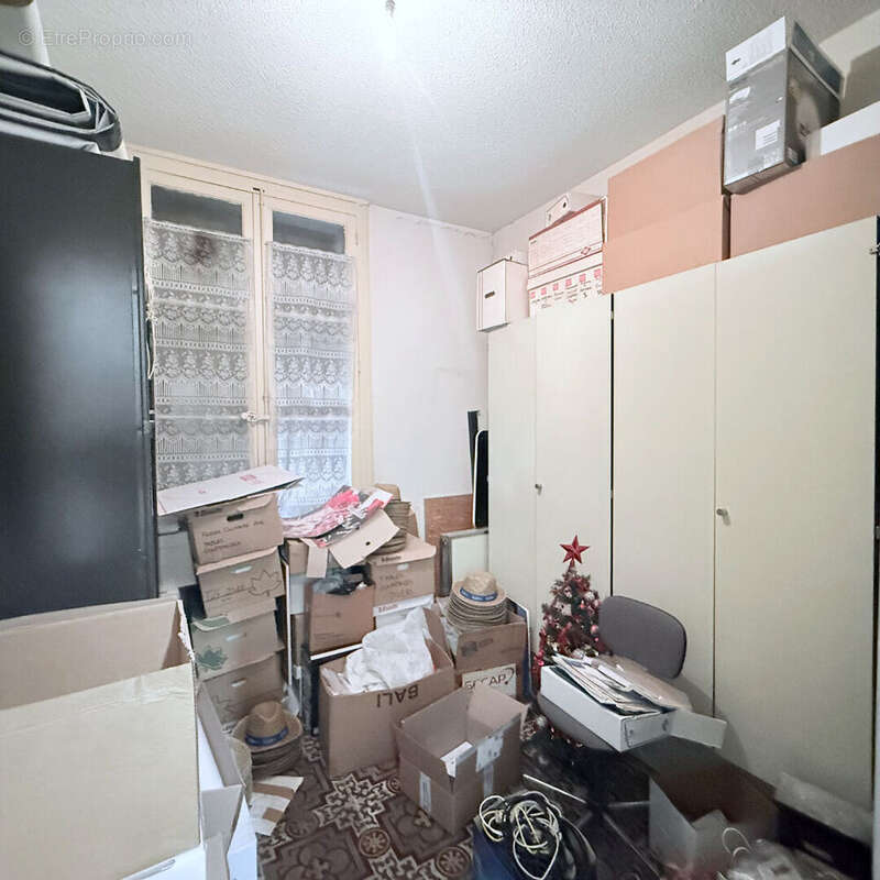 Local commercial Beziers 50.96 m2 - photo 5