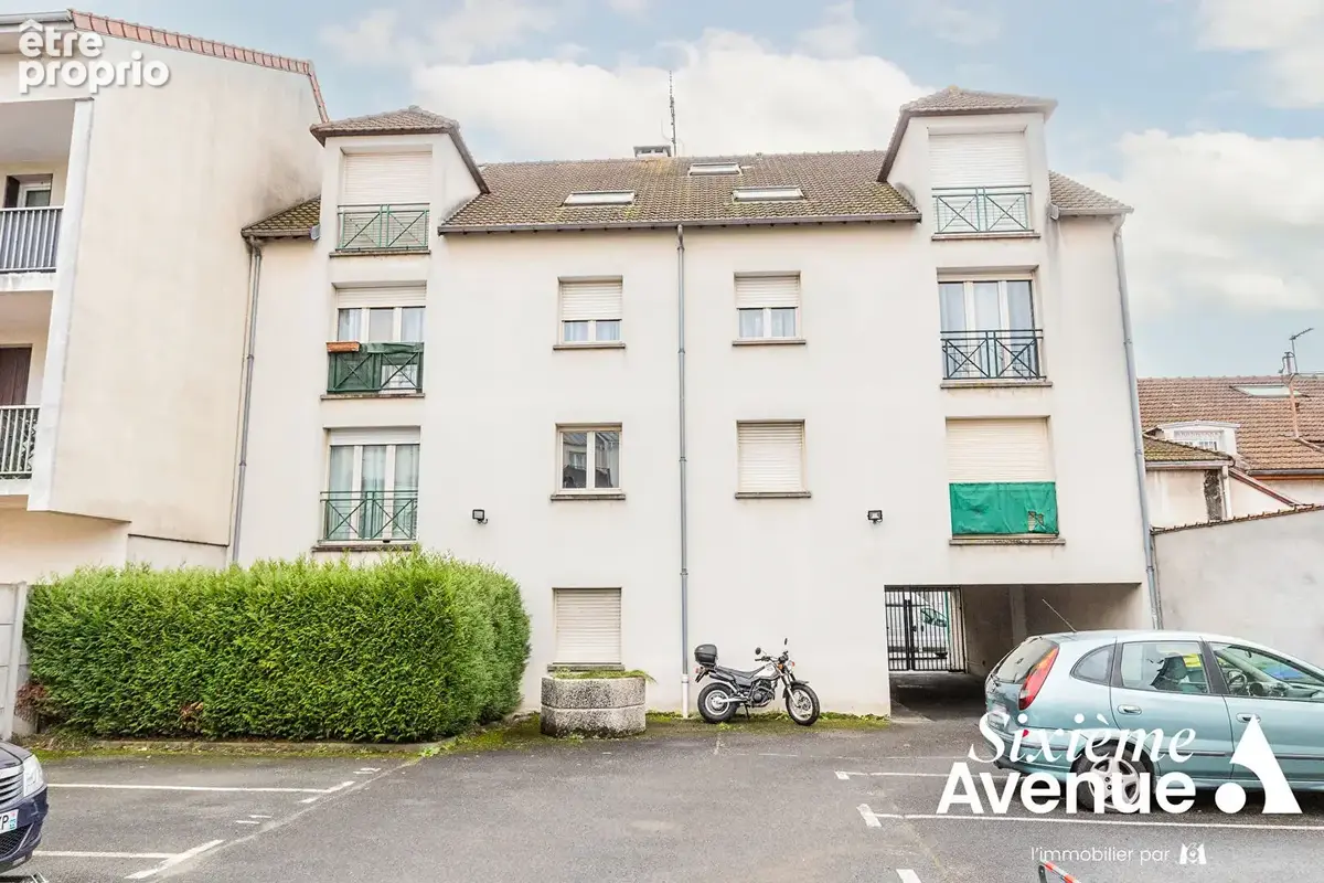 Appartement deux pièces VENDU LOUÉ disposant d'un stationnement sécurisé. - photo 1