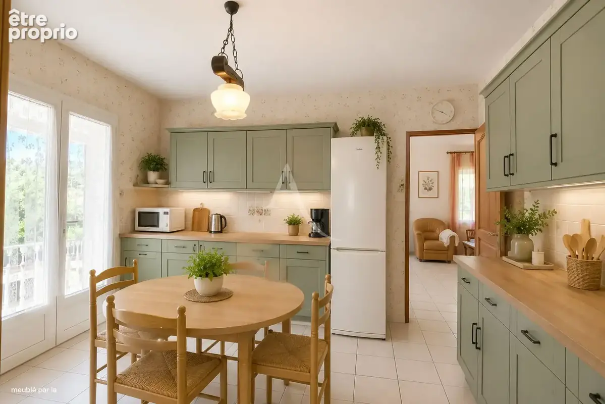 Carqueiranne Belle villa avec espace de vie de plain pied au Calme - photo 5