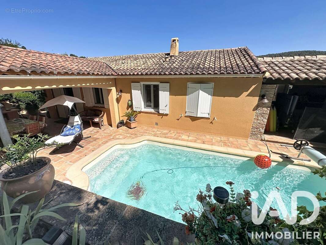Maison 114 m² à Carnoux-En-Provence  - photo 4