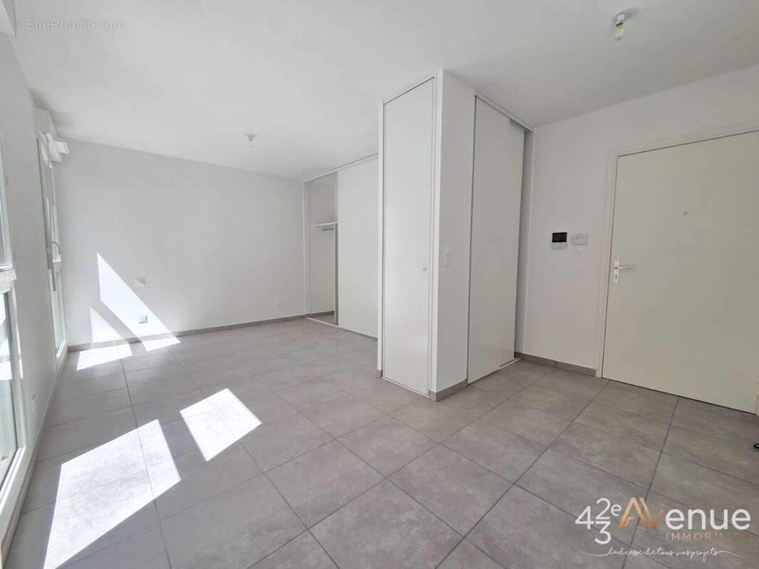 Appartement à SAINT-ETIENNE
