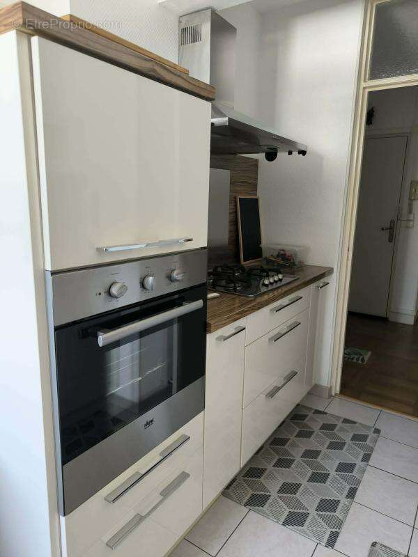 Appartement à BAGNOLS-SUR-CEZE