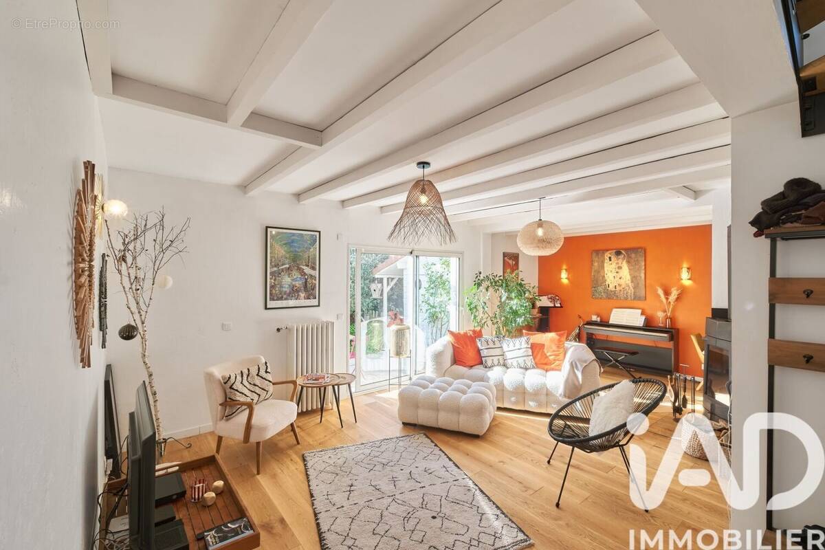 Photo 1 - Maison à SARTROUVILLE