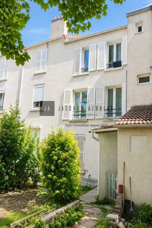 Appartement 2 pièces - 23,35 m2 - Clamart - photo 1