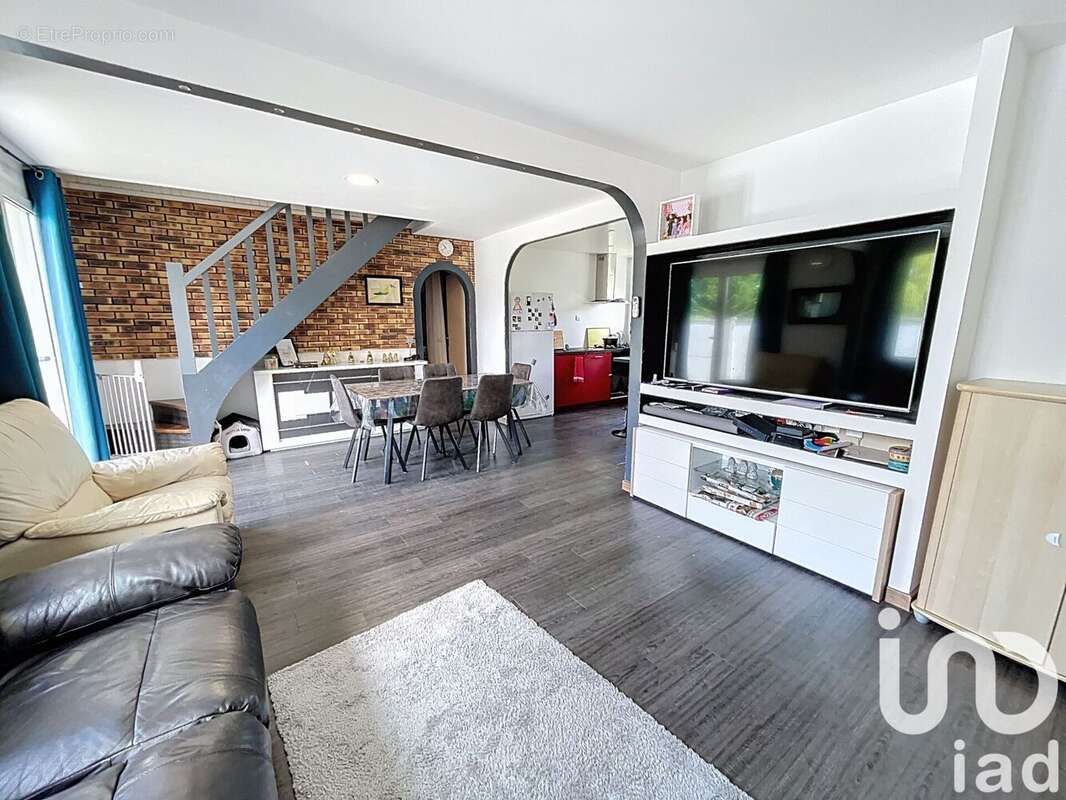 Photo 3 - Maison à BU