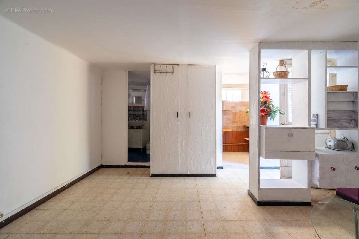 Vente maison avec jardin vue mer 210m² - ROUCAS BLANC - photo 8