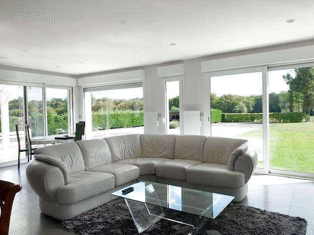 Maison à AVESNES-LE-COMTE