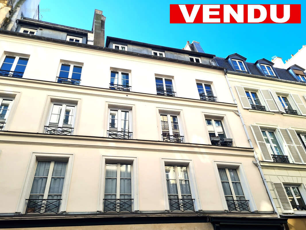 Appartement à PARIS-10E