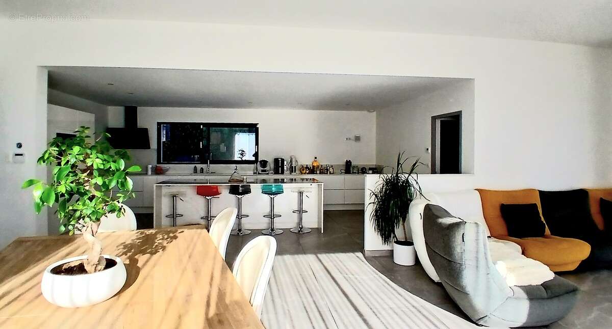 Maison à MURVIEL-LES-BEZIERS