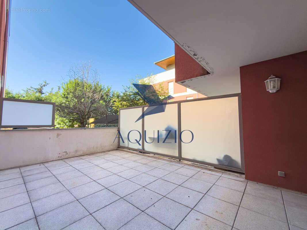Appartement T3 en rez de jardin avec grande terrasse - photo 6