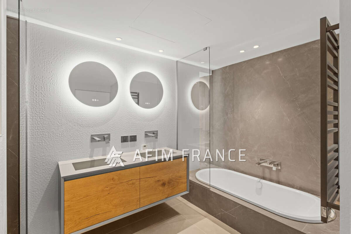 Appartement à CAP-D'AIL
