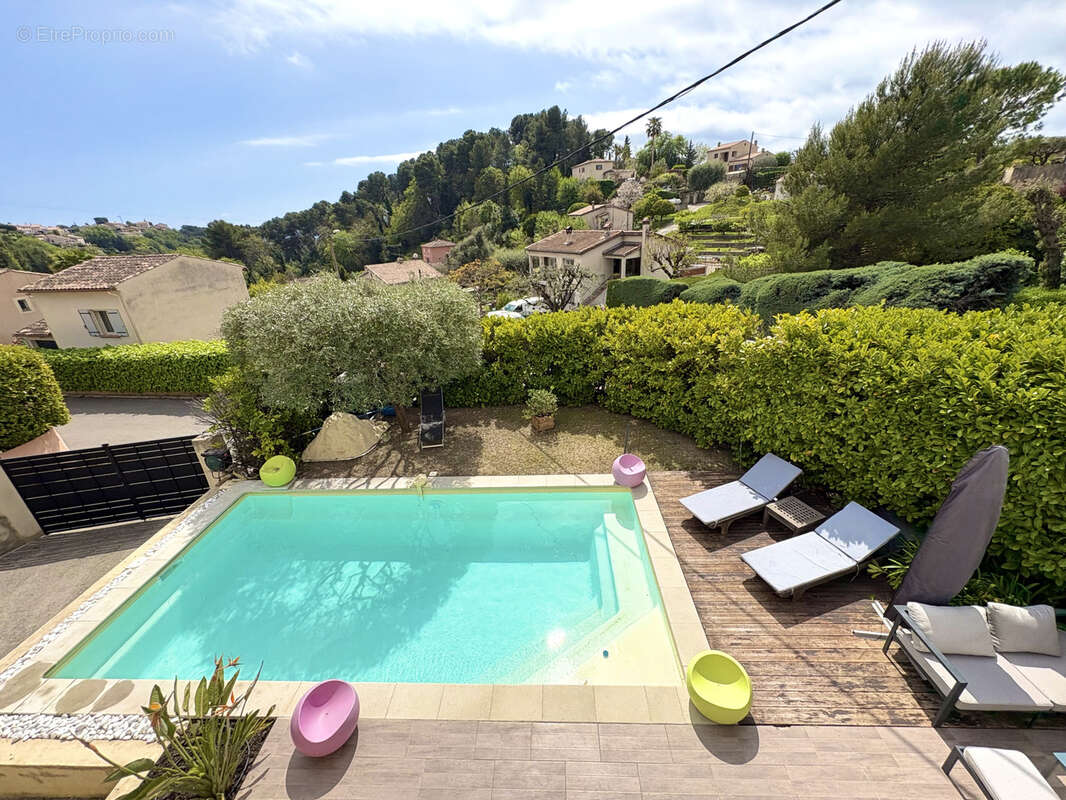 Maison à CAGNES-SUR-MER