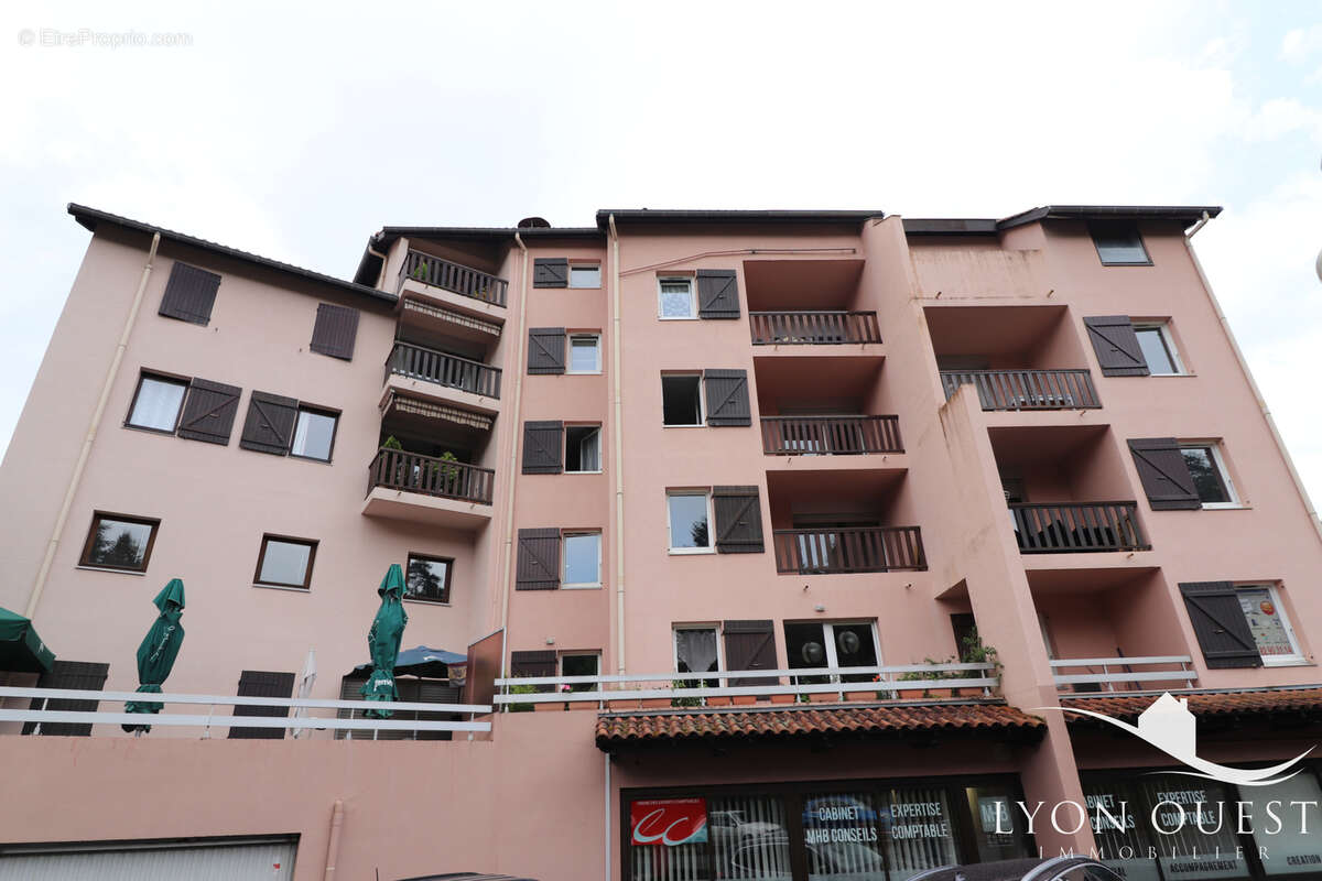 Appartement à CHARBONNIERES-LES-BAINS