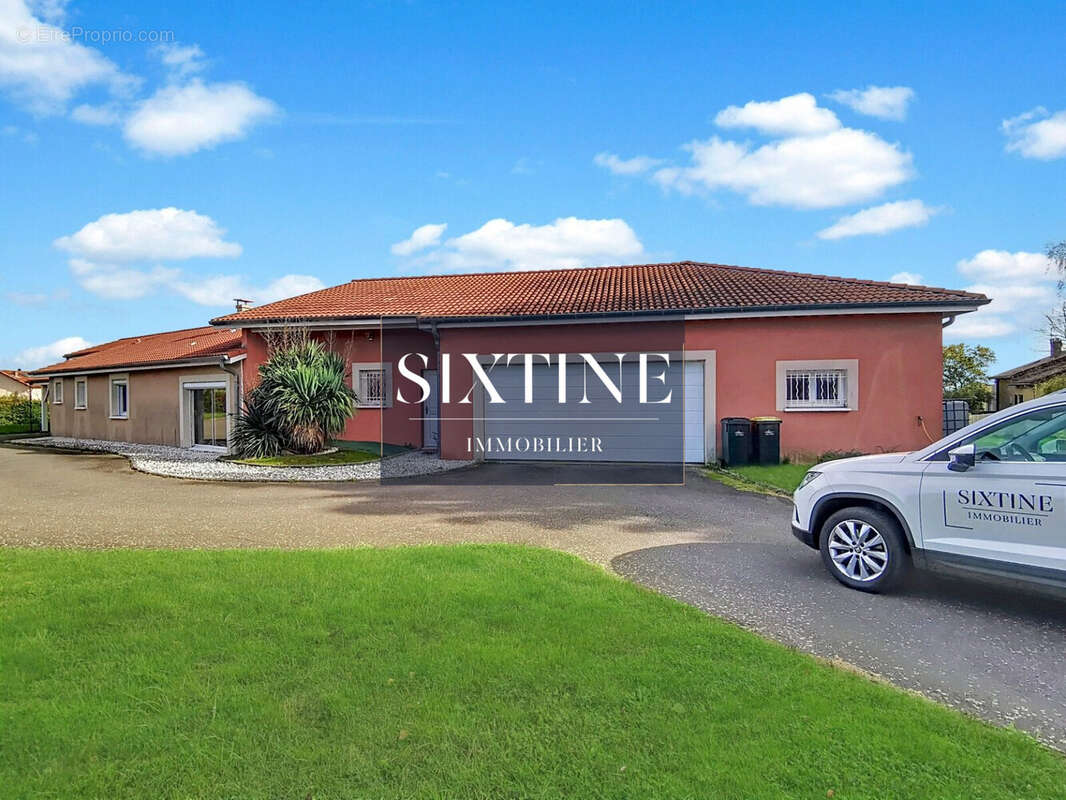 Maison à LA CHAPELLE-DE-SURIEU