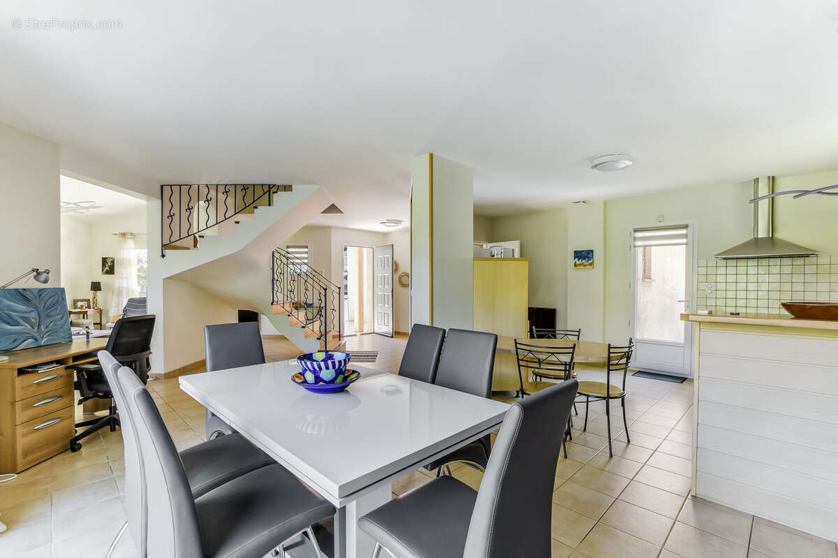 Maison à CASTANET-TOLOSAN